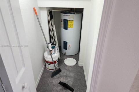 Touwnhouse à louer à Homestead, Floride: 3 chambres, 146.04 m2 № 1945545 - photo 17