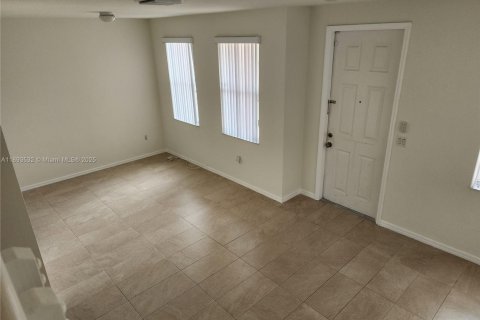 Touwnhouse à louer à Homestead, Floride: 3 chambres, 146.04 m2 № 1945545 - photo 19