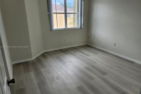 Touwnhouse à louer à Homestead, Floride: 3 chambres, 146.04 m2 № 1945545 - photo 24