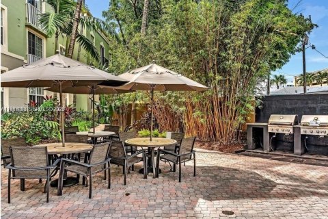 Condo in Hollywood, Florida, 2 bedrooms  № 2240547