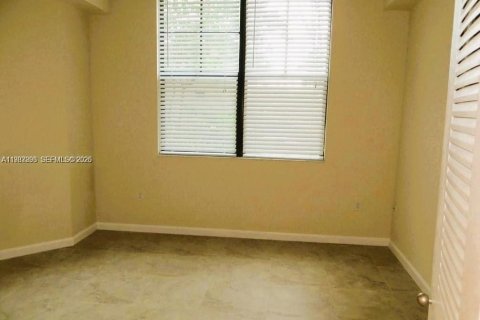 Condominio en alquiler en Hollywood, Florida, 2 dormitorios, 104.98 m2 № 2240547 - foto 13