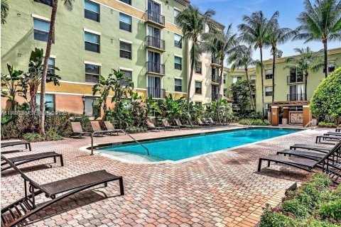 Condominio en alquiler en Hollywood, Florida, 2 dormitorios, 104.98 m2 № 2240547 - foto 18