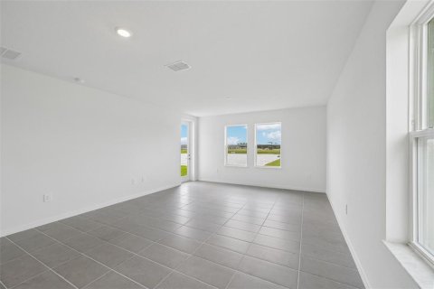 House in Palmetto, Florida 4 bedrooms, 225.2 sq.m. № 2210666 - photo 10