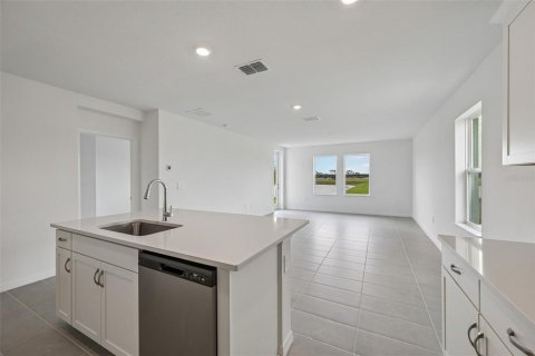House in Palmetto, Florida 4 bedrooms, 225.2 sq.m. № 2210666 - photo 5