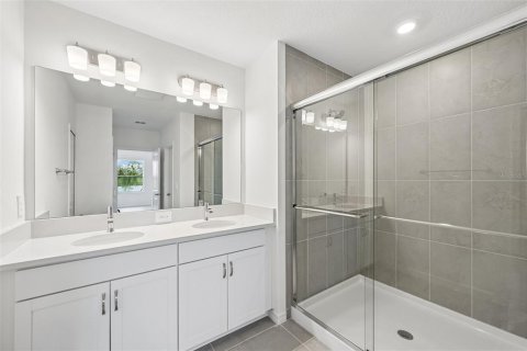House in Palmetto, Florida 4 bedrooms, 225.2 sq.m. № 2210666 - photo 19