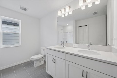 House in Palmetto, Florida 4 bedrooms, 225.2 sq.m. № 2210666 - photo 28