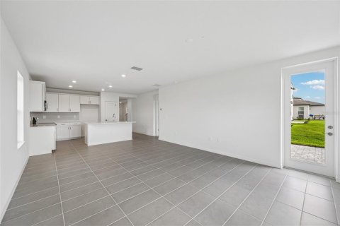 House in Palmetto, Florida 4 bedrooms, 225.2 sq.m. № 2210666 - photo 9