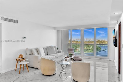 Condominio en venta en Miami Beach, Florida, 2 dormitorios, 123.19 m2 № 1776416 - foto 16