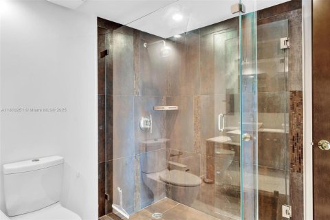 Condominio en venta en Miami Beach, Florida, 2 dormitorios, 123.19 m2 № 1776416 - foto 26