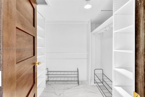 Condominio en venta en Miami Beach, Florida, 2 dormitorios, 123.19 m2 № 1776416 - foto 23