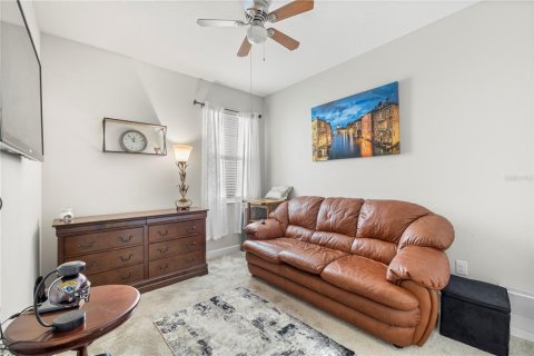 House in BELMONT in Sun City Center, Florida 3 bedrooms, 149.76 sq.m. № 2199364 - photo 22