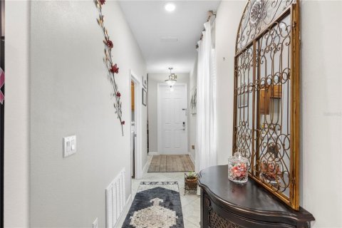House in BELMONT in Sun City Center, Florida 3 bedrooms, 149.76 sq.m. № 2199364 - photo 26