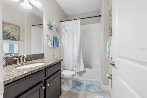 House in BELMONT in Sun City Center, Florida 3 bedrooms, 149.76 sq.m. № 2199364 - photo 25