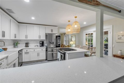 Casa en venta en New Smyrna Beach, Florida, 7 dormitorios, 276.29 m2 № 1716759 - foto 20