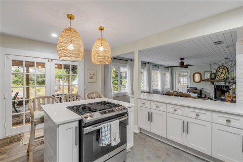 Casa en venta en New Smyrna Beach, Florida, 7 dormitorios, 276.29 m2 № 1716759 - foto 25