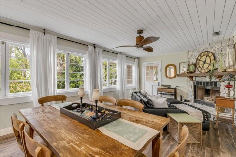 Casa en venta en New Smyrna Beach, Florida, 7 dormitorios, 276.29 m2 № 1716759 - foto 18