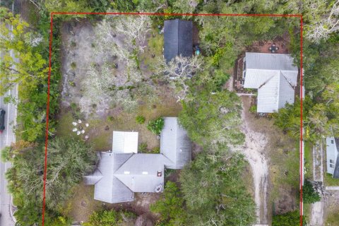 Casa en venta en New Smyrna Beach, Florida, 7 dormitorios, 276.29 m2 № 1716759 - foto 2