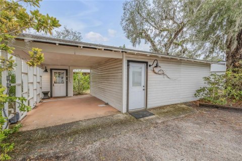 Casa en venta en New Smyrna Beach, Florida, 7 dormitorios, 276.29 m2 № 1716759 - foto 11