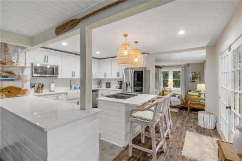 Casa en venta en New Smyrna Beach, Florida, 7 dormitorios, 276.29 m2 № 1716759 - foto 19