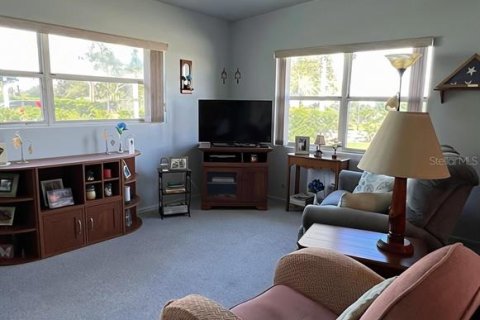 Villa ou maison à vendre à Orlando, Floride: 3 chambres, 98.94 m2 № 2418752 - photo 4