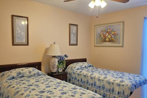 House in Port St. Lucie, Florida 3 bedrooms, 137.96 sq.m. № 2086935 - photo 9