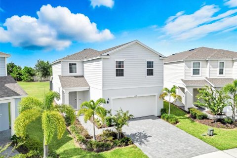 Villa ou maison à Davenport, Floride 5 chambres, 232.63 m2 № 2347659