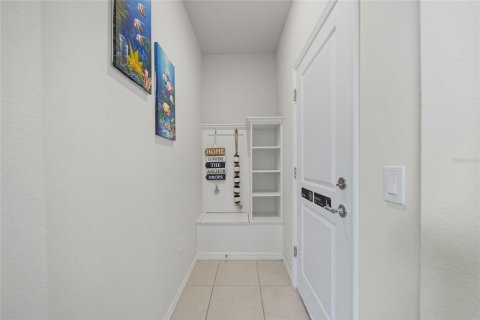 Villa ou maison à vendre à Davenport, Floride: 5 chambres, 232.63 m2 № 2347659 - photo 19
