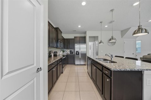 Villa ou maison à vendre à Davenport, Floride: 5 chambres, 232.63 m2 № 2347659 - photo 5