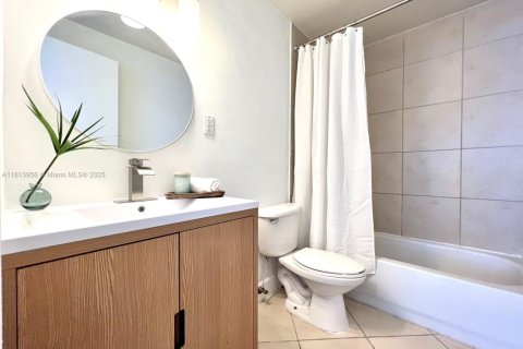 Copropriété à louer à Miami Beach, Floride: 2 chambres, 87.33 m2 № 1763078 - photo 18