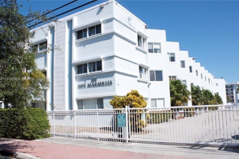 Condominio en alquiler en Miami Beach, Florida, 2 dormitorios, 87.33 m2 № 1763078 - foto 25