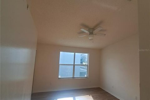 Townhouse in Riverview, Florida 2 bedrooms, 96.15 sq.m. № 2393876 - photo 14