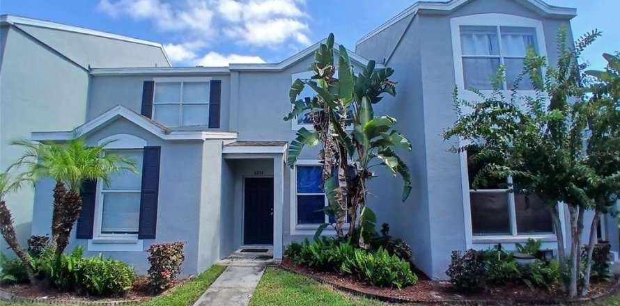 Townhouse in Riverview, Florida 2 bedrooms, 96.15 sq.m. № 2393876