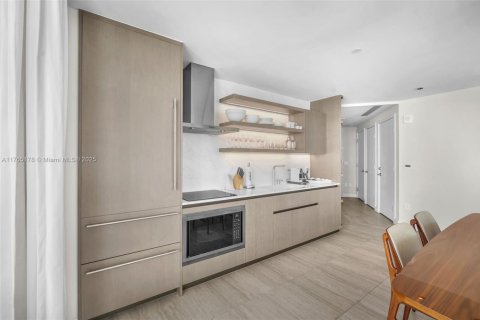 Condominio en venta en Fort Lauderdale, Florida, 2 dormitorios, 159.88 m2 № 1867551 - foto 6