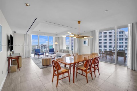 Condominio en venta en Fort Lauderdale, Florida, 2 dormitorios, 159.88 m2 № 1867551 - foto 1
