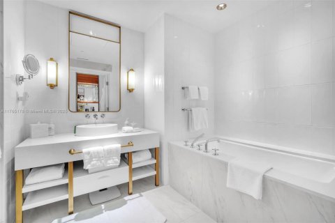 Condominio en venta en Fort Lauderdale, Florida, 2 dormitorios, 159.88 m2 № 1867551 - foto 26