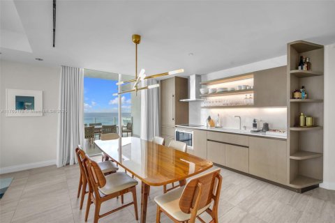 Condominio en venta en Fort Lauderdale, Florida, 2 dormitorios, 159.88 m2 № 1867551 - foto 2