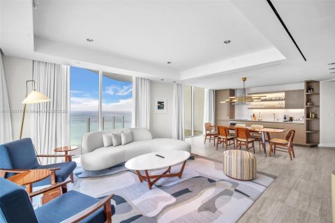 Condominio en venta en Fort Lauderdale, Florida, 2 dormitorios, 159.88 m2 № 1867551 - foto 3