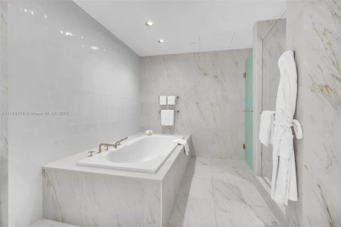 Condominio en venta en Fort Lauderdale, Florida, 2 dormitorios, 159.88 m2 № 1867551 - foto 14