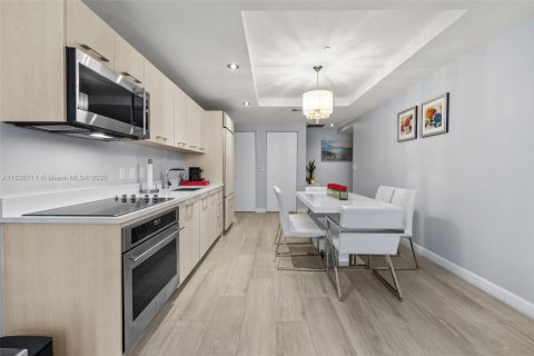 Copropriété à louer à Miami, Floride: 1 chambre, 63.55 m2 № 1818361 - photo 13