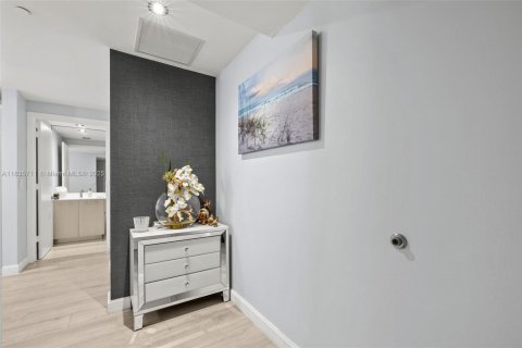 Copropriété à louer à Miami, Floride: 1 chambre, 63.55 m2 № 1818361 - photo 2