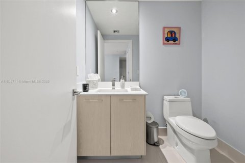Copropriété à louer à Miami, Floride: 1 chambre, 63.55 m2 № 1818361 - photo 7