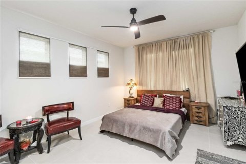 House in PINEWOOD RESERVE in Orlando, Florida 4 bedrooms, 270.16 sq.m. № 917420 - photo 25