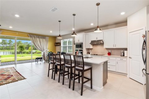 House in PINEWOOD RESERVE in Orlando, Florida 4 bedrooms, 270.16 sq.m. № 917420 - photo 10