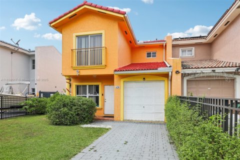 Townhouse in Florida City, Florida 3 bedrooms, 141.86 sq.m. № 1830795 - photo 23