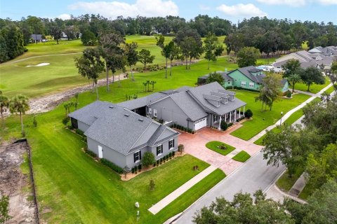 House in Brooksville, Florida 4 bedrooms, 620.96 sq.m. № 2421658 - photo 20