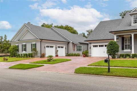 House in Brooksville, Florida 4 bedrooms, 620.96 sq.m. № 2421658 - photo 24