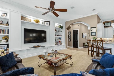 House in Brooksville, Florida 4 bedrooms, 620.96 sq.m. № 2421658 - photo 7