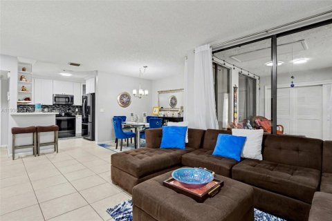 Copropriété à vendre à Coconut Creek, Floride: 3 chambres, 104.05 m2 № 1994293 - photo 12