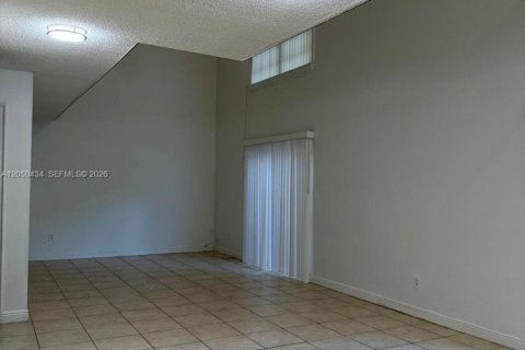 Condominio en venta en Miami, Florida, 3 dormitorios, 133.97 m2 № 2252356 - foto 3