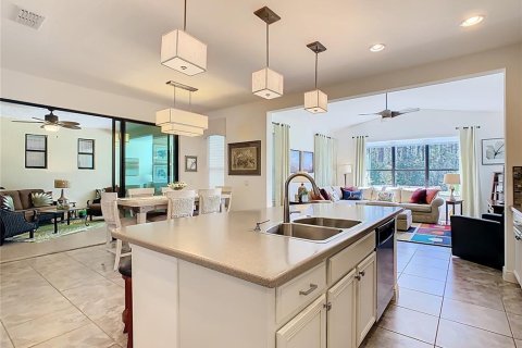 House in Poinciana, Florida 2 bedrooms, 274.62 sq.m. № 1516357 - photo 9